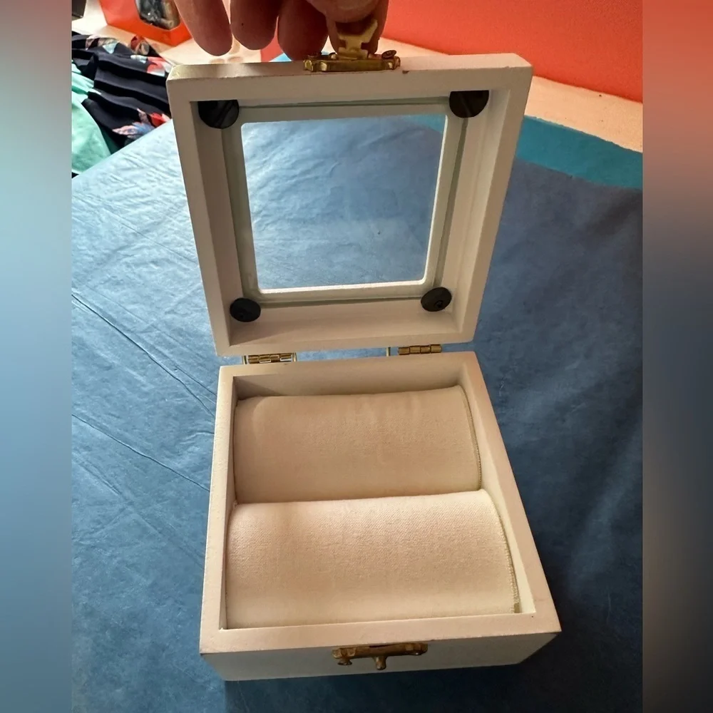 Hobby lobby ring holder - Picture 3 of 3